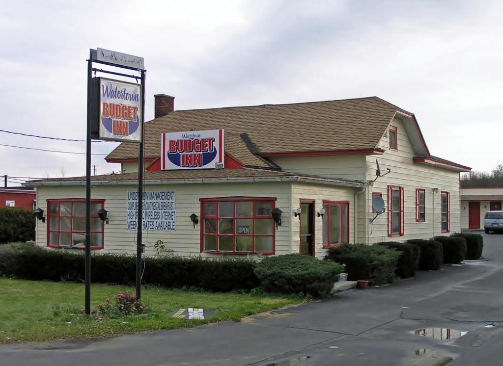 Watertown Budget Inn Exterior photo